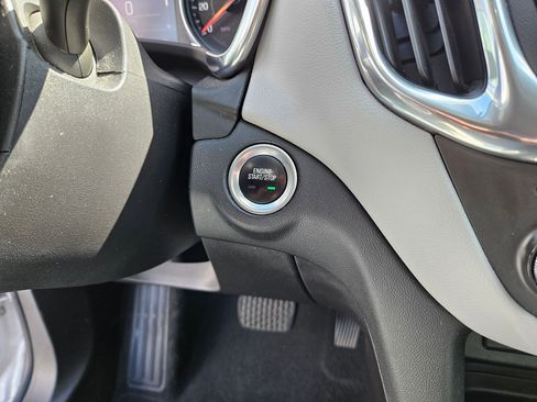 Used 2022 Chevrolet Equinox LT image 21