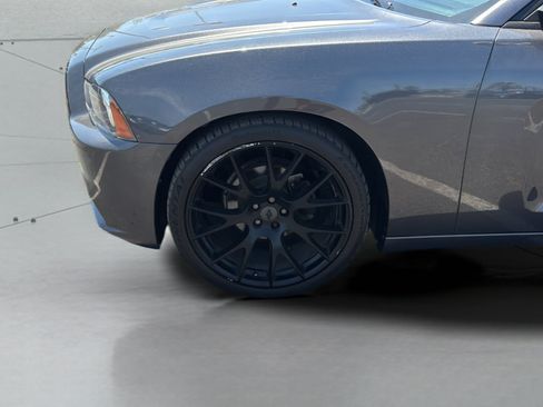 Used 2014 Dodge Charger SE RWD image 36