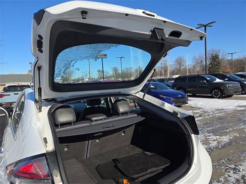 Used 2020 Hyundai Ioniq Limited image 31