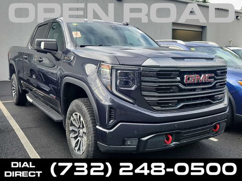 Used 2022 GMC Sierra 1500 AT4 w/ Technology Package AWD/4WD image 1