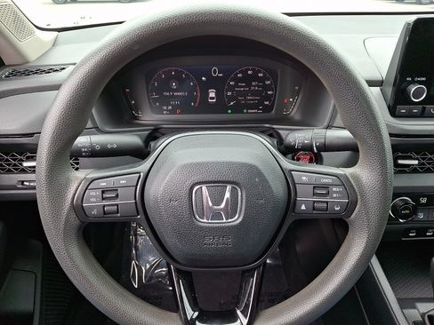 Used 2024 Honda Accord EX image 18