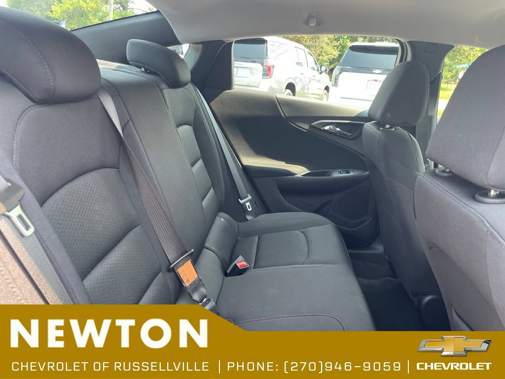 Used 2025 Chevrolet Malibu RS FWD image 25