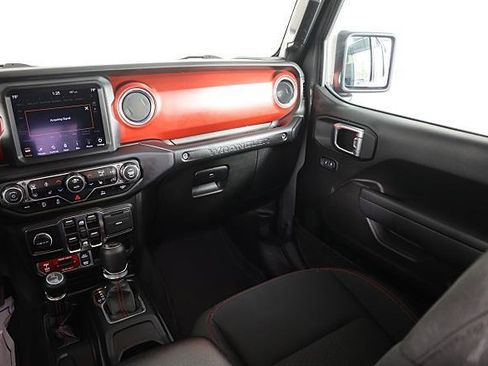 Used 2023 Jeep Wrangler Unlimited Rubicon w/ Cold Weather Group image 20