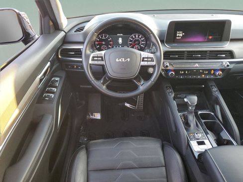 Used 2022 Kia Telluride SX w/ SX Prestige Package AWD/4WD image 9