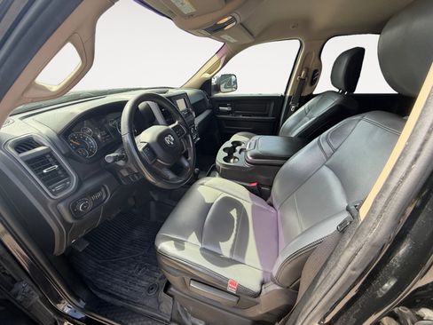 Used 2019 RAM 2500 Tradesman w/ Chrome Appearance Group AWD/4WD image 17