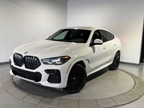 Used 2023 BMW X6 xDrive40i w/ M Sport Package AWD/4WD image 4