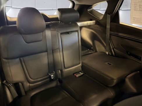 Used 2023 Hyundai Tucson Limited image 16