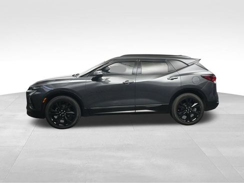 Used 2019 Chevrolet Blazer RS w/ Sun and Wheels Package FWD image 2