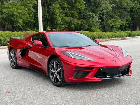 Used 2021 Chevrolet Corvette Stingray Premium Cpe w/ Engine Appearance Package RWD image 7