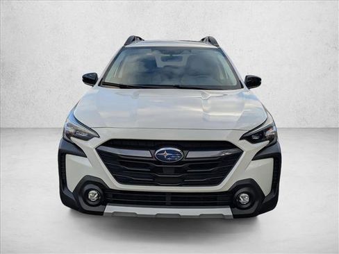 Used 2023 Subaru Outback Limited image 5