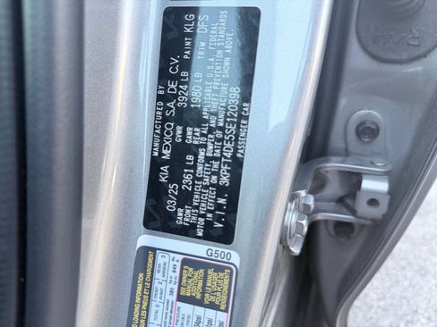 Used 2025 Kia K4 FWD image 27