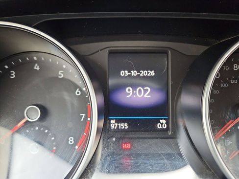 Used 2021 Volkswagen Tiguan SE image 16