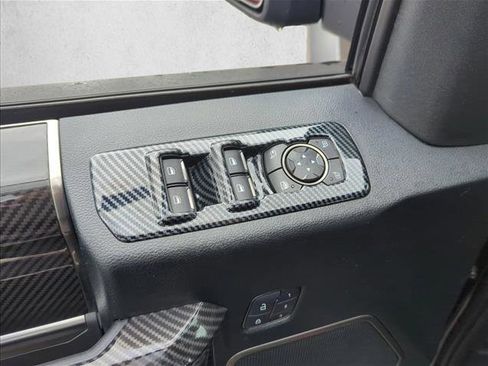 Used 2018 Ford F150 Raptor w/ Equipment Group 802A Luxury image 11