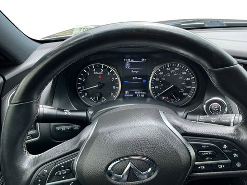 Used 2022 INFINITI Q60 3.0t Luxe w/ Essential Package RWD image 12