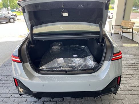 Certified 2024 BMW 530i xDrive w/ M Sport Package image 5