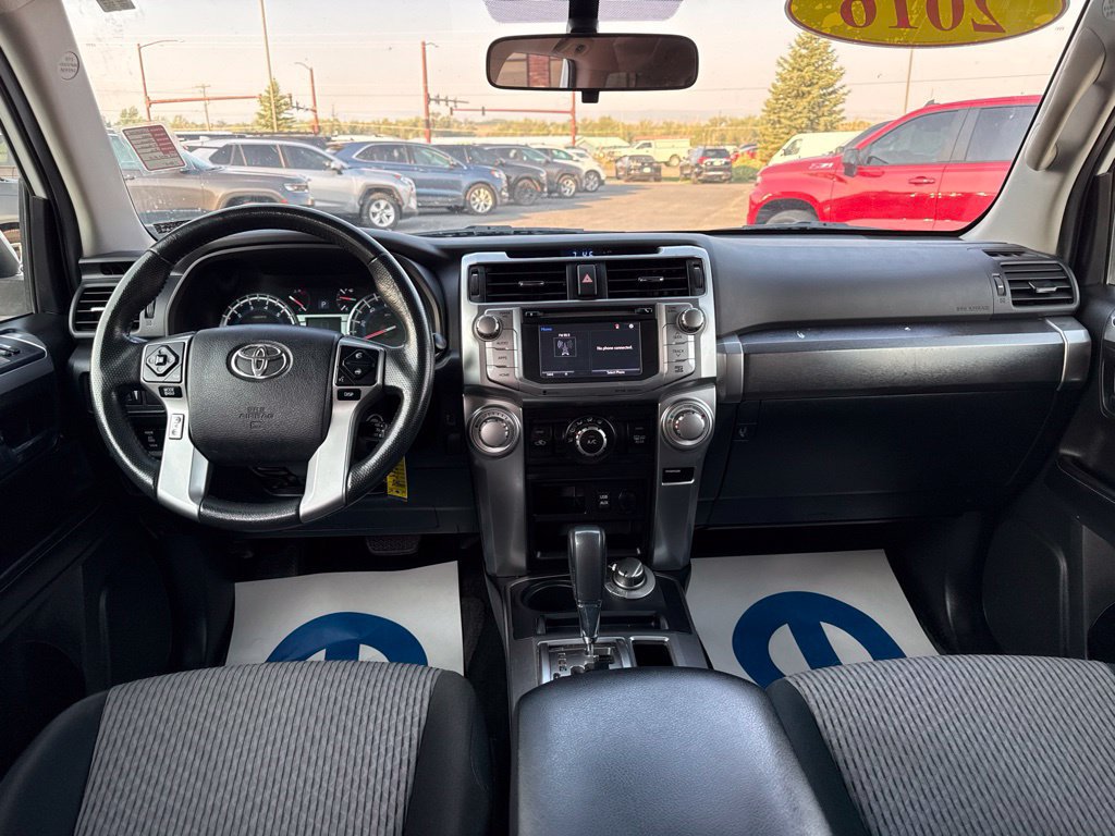 Used 2016 Toyota 4Runner SR5 AWD/4WD image 10