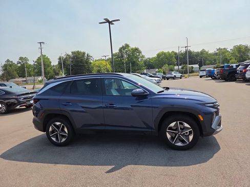 Certified 2025 Hyundai Tucson SEL AWD/4WD image 5