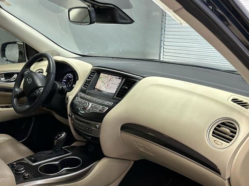Used 2020 INFINITI QX60 Luxe w/ Essential Package FWD image 7