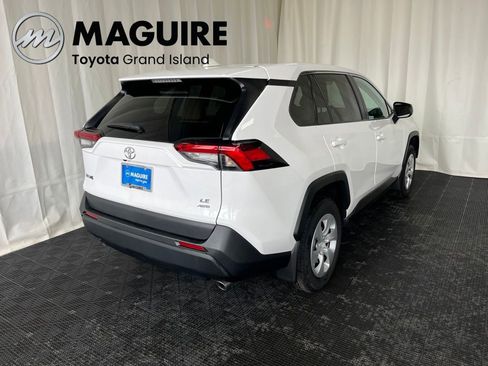 Used 2024 Toyota RAV4 LE AWD/4WD image 31