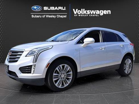 Used 2018 Cadillac XT5 Premium Luxury FWD image 4