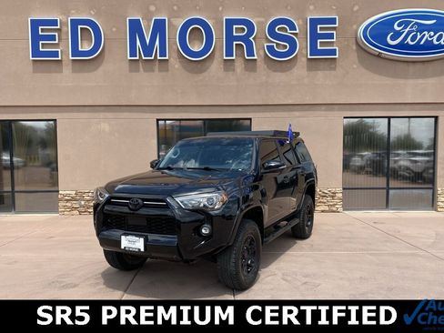 Used 2022 Toyota 4Runner SR5 Premium image 1