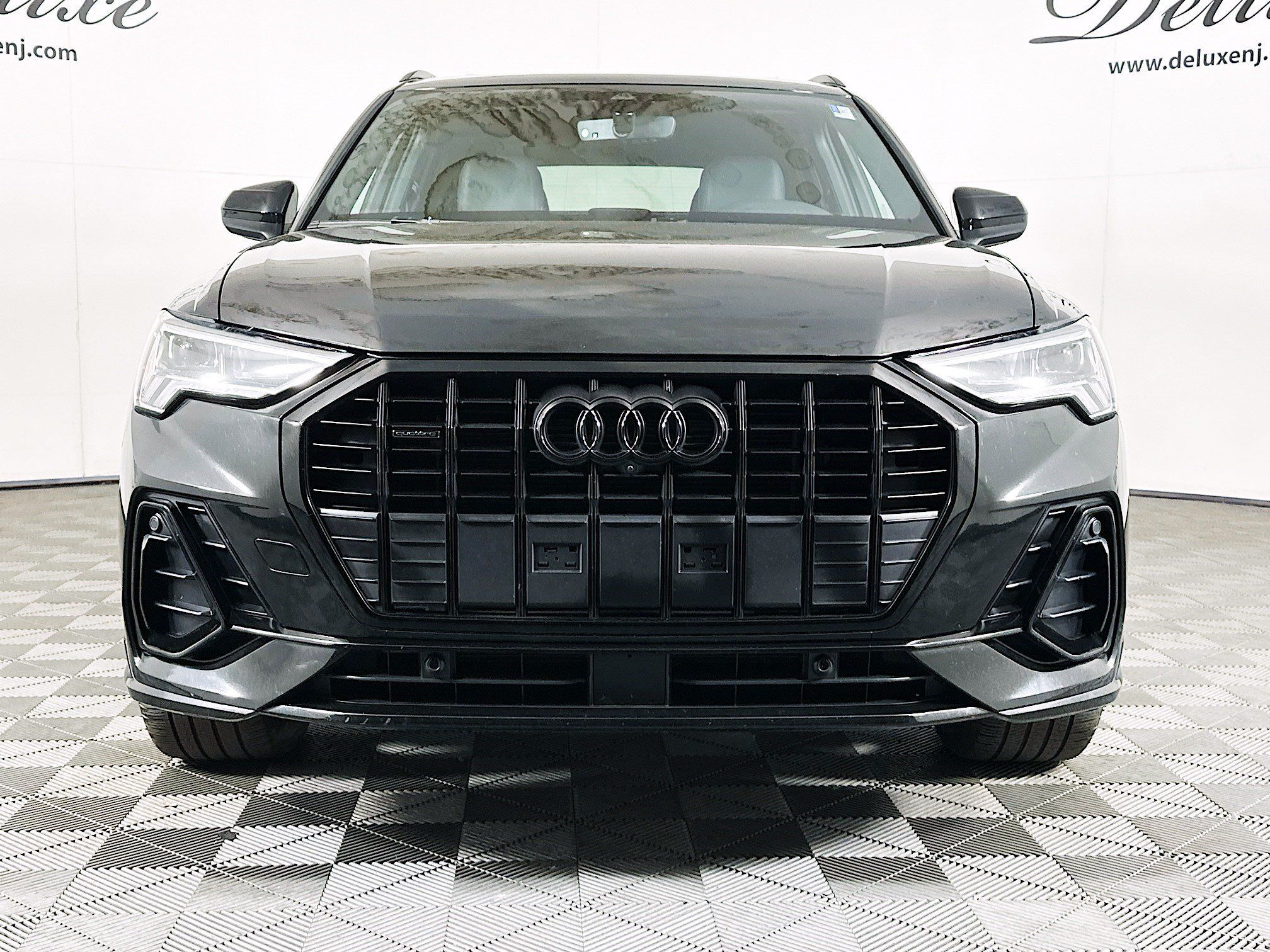 Used 2025 Audi Q3 2.0T Premium Plus w/ Premium Plus Package AWD/4WD image 2