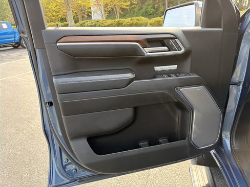 Used 2024 GMC Sierra 1500 Denali w/ Denali Reserve Package image 10