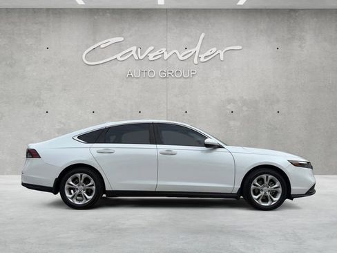 Used 2023 Honda Accord LX image 17