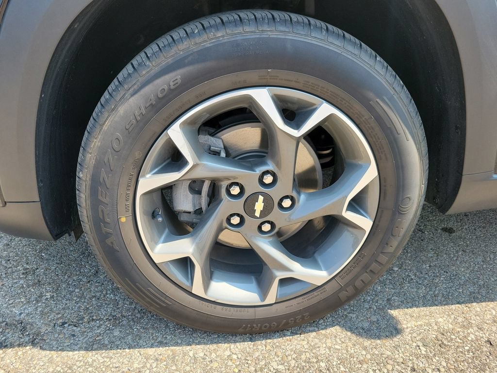 Used 2024 Chevrolet Trax LT w/ Driver Confidence Package FWD image 9