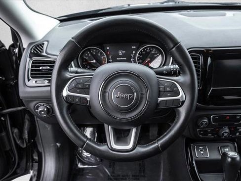 Used 2019 Jeep Compass Altitude image 12