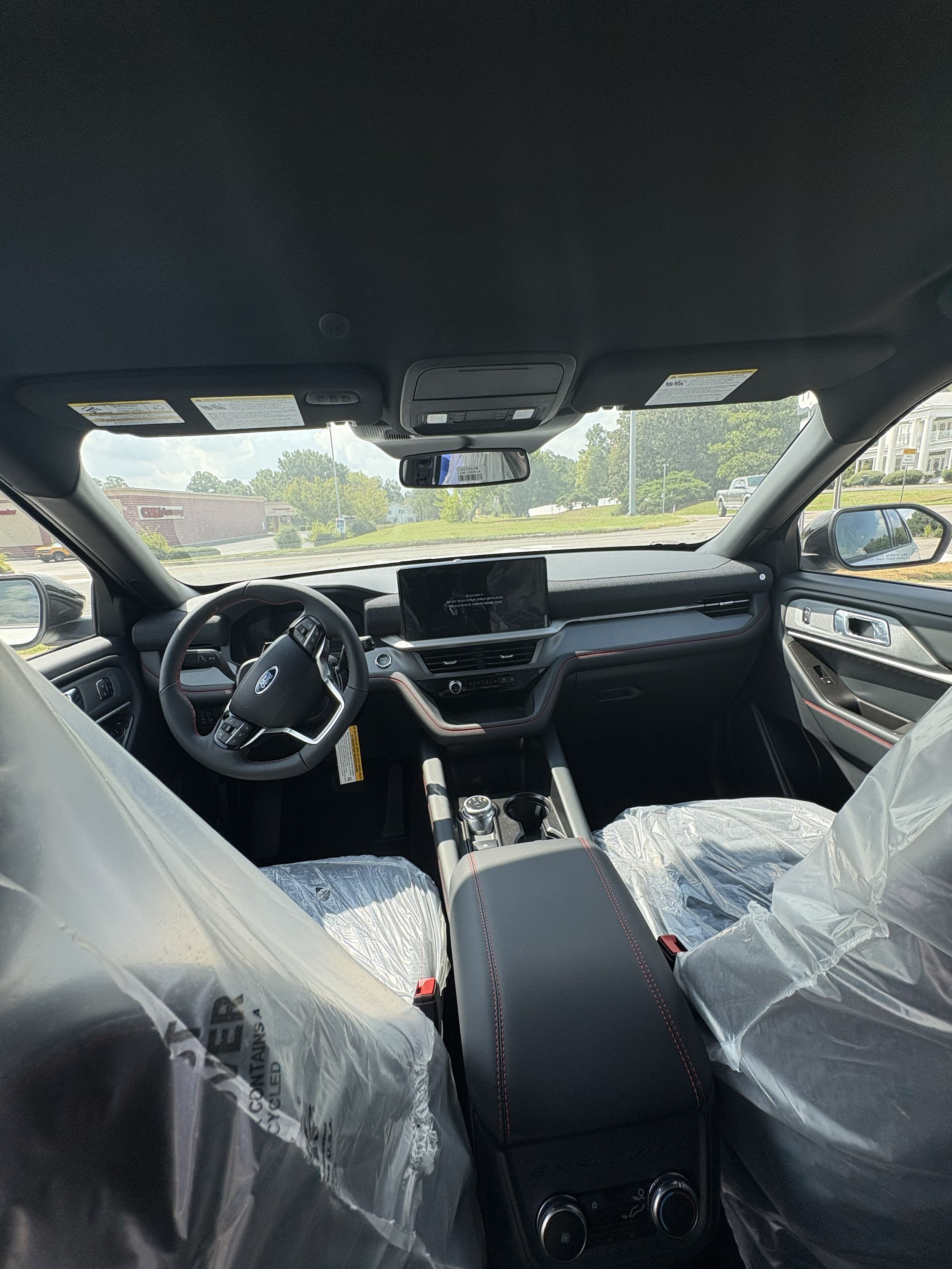 New 2026 Ford Explorer ST-Line w/ ST-Line Street Pack RWD image 9