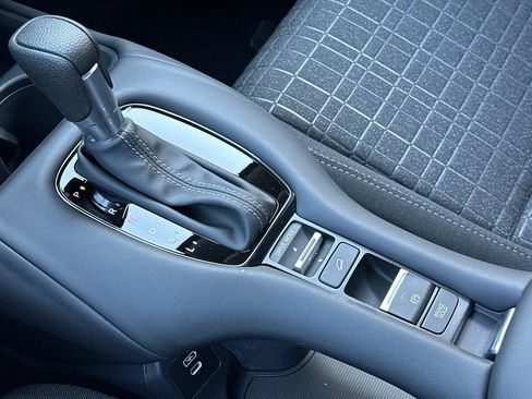 New 2026 Honda HR-V LX image 23