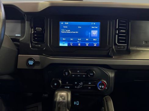 Used 2023 Ford Bronco Big Bend image 19