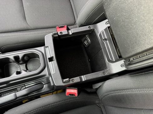 Used 2019 Jeep Wrangler Unlimited Sport S image 21