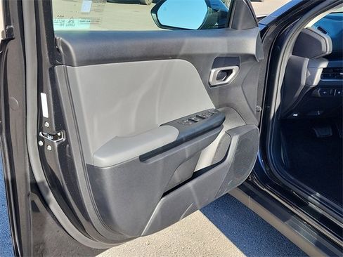 New 2025 Kia K4 LXS image 9