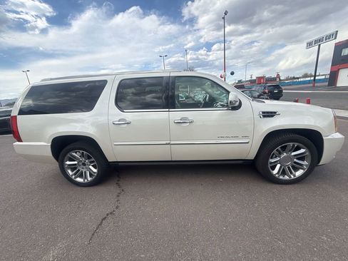 Used 2014 Cadillac Escalade ESV Platinum AWD/4WD image 8