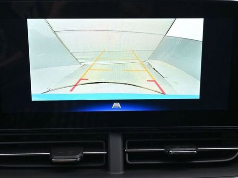 New 2026 Chevrolet Trax LT w/ Driver Confidence Package FWD image 28