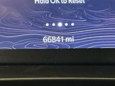 Used 2021 Jeep Grand Cherokee L Laredo image 35