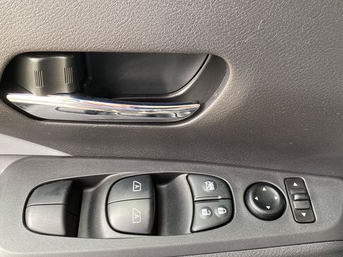 Certified 2024 Nissan Kicks SR w/ SR Premium Package FWD image 24