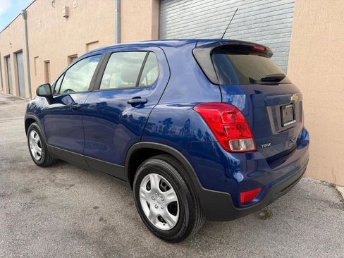 Used 2017 Chevrolet Trax LS FWD image 10