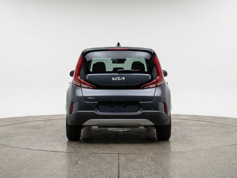 Used 2025 Kia Soul LX w/ LX Technology Package FWD image 7