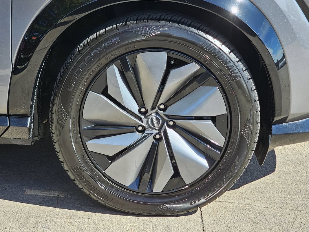 Used 2024 Nissan Ariya AWD image 36