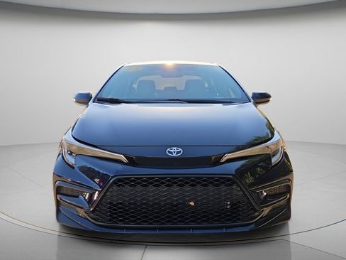 Used 2023 Toyota Corolla SE FWD image 4