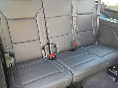 Used 2025 GMC Yukon Denali image 31