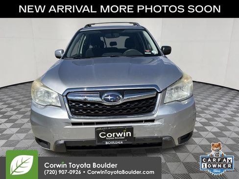 Used 2014 Subaru Forester 2.5i Premium w/ Popular Package #2 AWD/4WD image 2