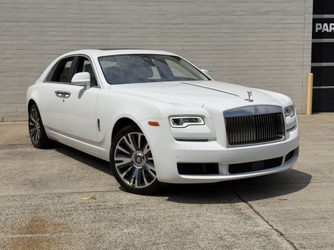 Used 2018 Rolls-Royce Ghost RWD image 1