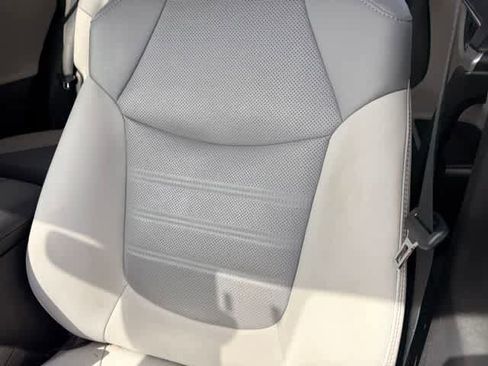 Used 2023 Toyota RAV4 Limited image 8