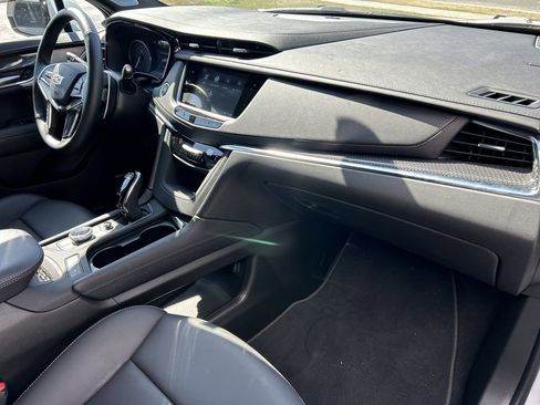 New 2025 Cadillac XT5 Sportv w/ LPO, Red Accent Package image 12