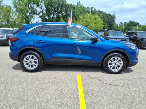 Used 2023 Ford Escape Active AWD/4WD image 9
