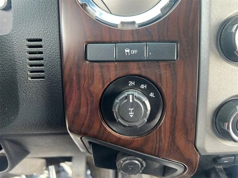 Used 2014 Ford F350 Lariat w/ Chrome Package image 18